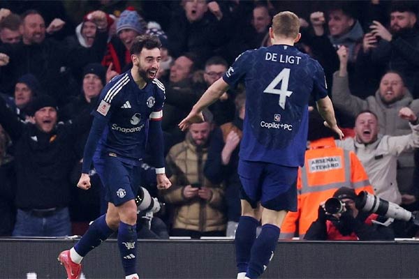 แมนเชสเตอร์ ยูไนเต็ด ดวลจุดโทษชนะ อาร์เซนอล 5-3 ผ่านเข้ารอบเอฟเอ คัพ