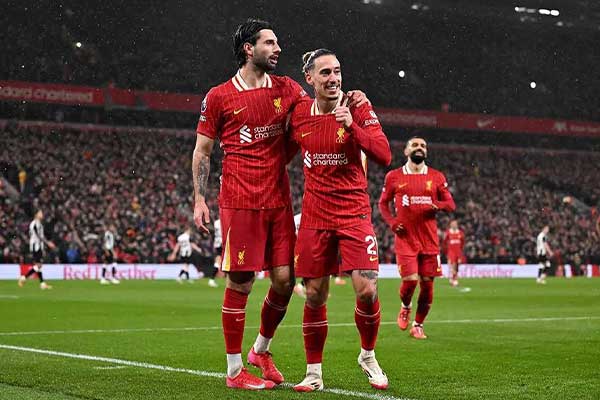 ลิเวอร์พูล เปิดบ้านอัดนิวคาสเซิ่ล 2-0 จ่อแชมป์พรีเมียร์ลีก