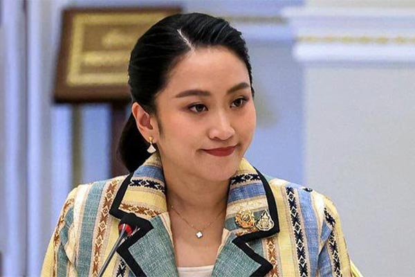 ศาลรธน.สั่ง “อุ๊งอิ๊ง” หยุดปฏิบัติหน้าที่นายกฯ หลังถูกชงสอบคลิปคุย “ฮุนเซน”